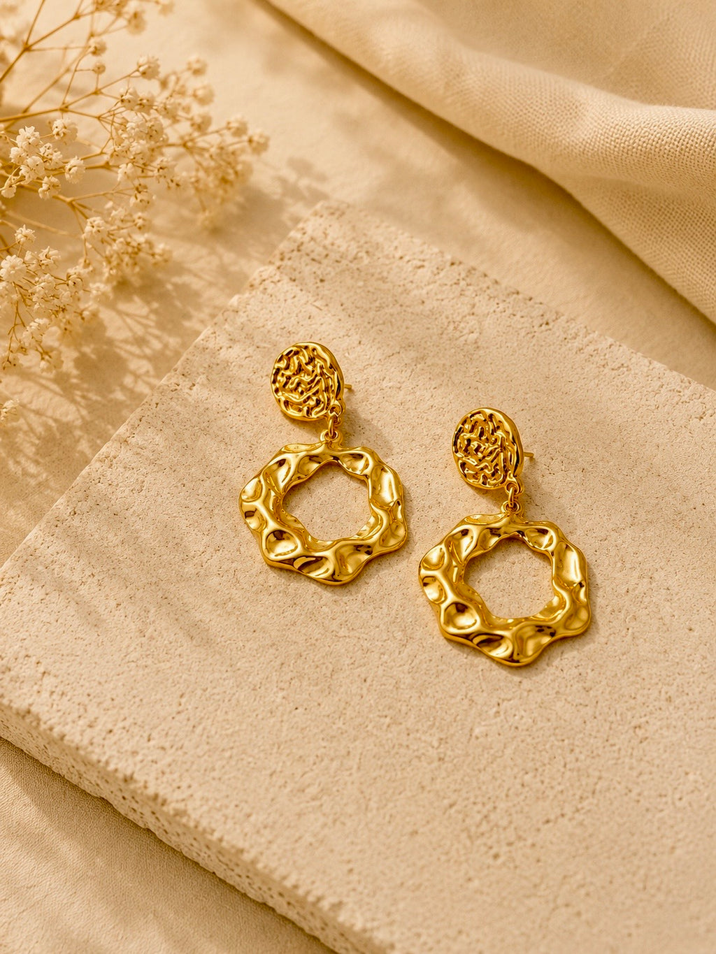 Boucles d’Oreilles Ondine Dorée